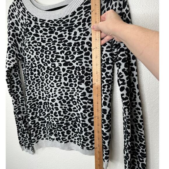 Express Black & Light Gray Leopard Print Boat neck Long Sleeve Thin Sweater M - Picture 10 of 11